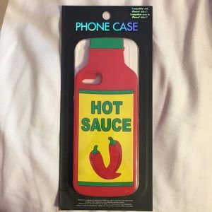 Hot sauce phone case from forever 21